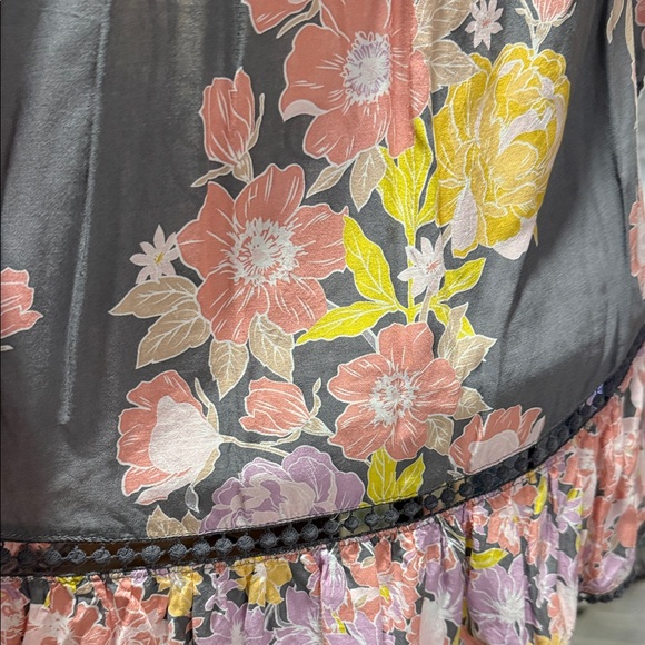 Fever Gray Blouse with Pink and Yellow Floral Design - Picture 8 of 8